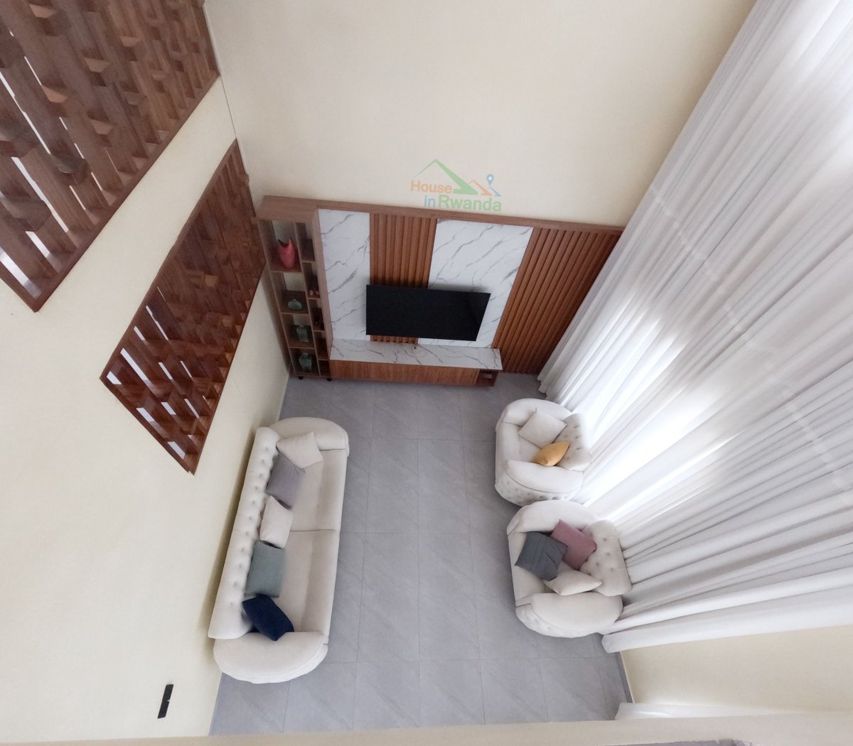HouseInRwanda's tweet photo. 🏠Kigali Cozy Fully Furnished Modern House for Rent in Kibagabaga🆕

💰Price: 4,300,000 Rwf /month 
🛏️Bedrooms:6
🛀Bathrooms:5
✅Furnished: Yes
🅿️Parking
For more details 👇
https://t.co/MRlv8lMmiC 
#houseinrwanda #apartments #rent 

Contact name:👨‍💼House in Rwanda https://t.co/mLGCtycBIJ
