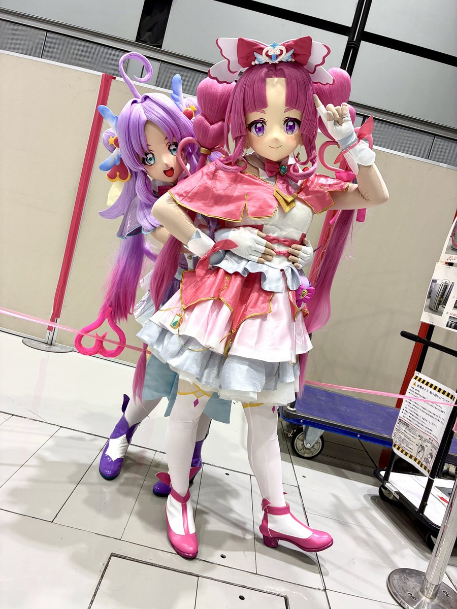deto_maru's tweet photo. なんと香港からいらした、という…。
熱量半端ない素敵な御二方と国際交流。。。

一切機材持って来なかった私を殴りたい😂
次回は然るべき機材で…！

撮影させていただき、ありがとうございました。
また是非とも日本へ！

#レイフレ35
#レインボーフレーバー35 https://t.co/07cHc6AJsR