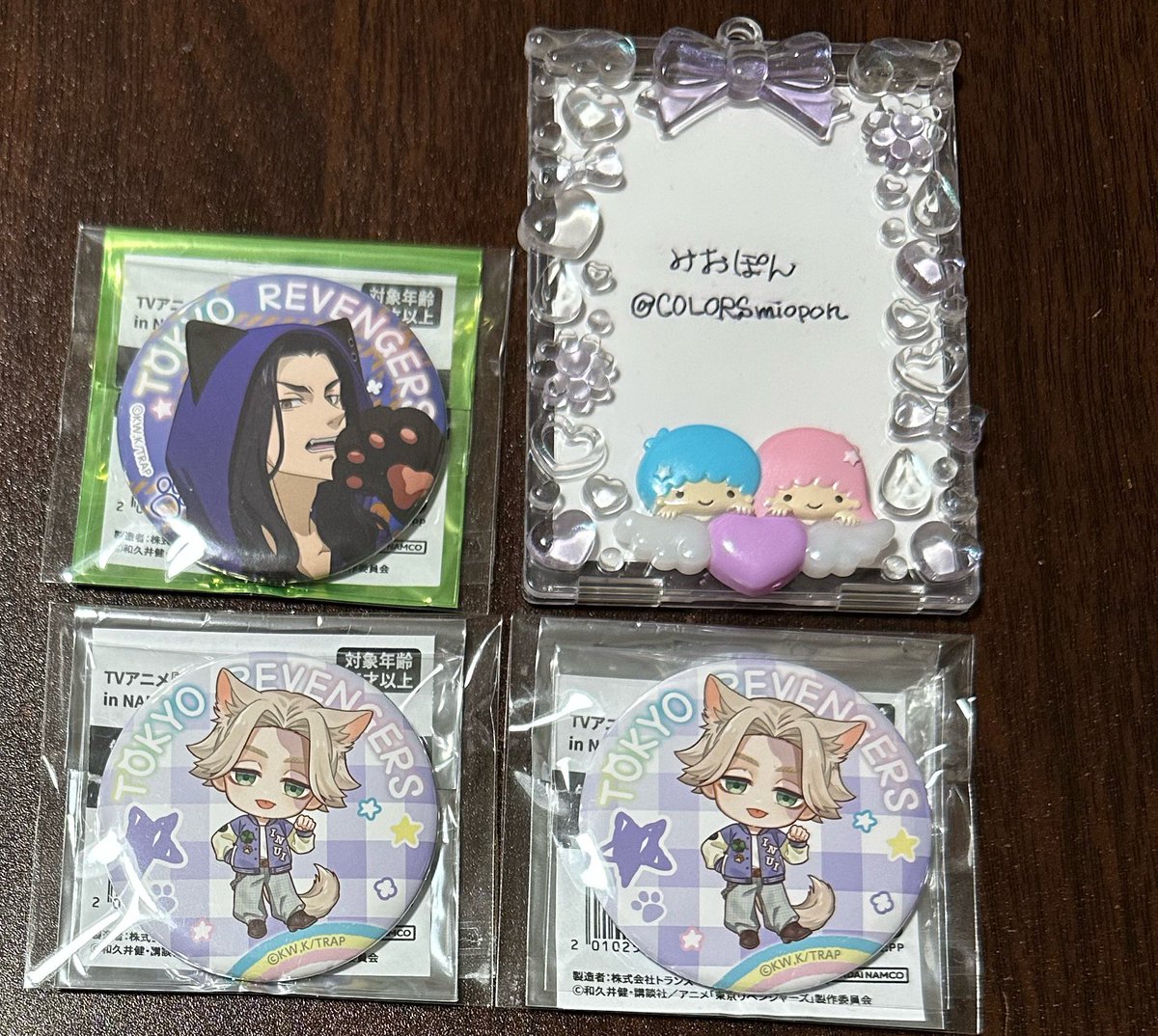 COLORSmiopon's tweet photo. 【交換】 東京リベンジャーズ  東リべ  ナンジャタウン  ナンジャ  缶バッジ  缶バ  クリアカードコレクション

譲：画像参照

求：同種  蘭、竜胆(個数ALT参照)

※初回の方ツイフィ必読でお願い致します。
※友人代理となりますが最後まで責任を持ち対応させていただきますのでご安心下さい。→ https://t.co/LYVwpx2P7l