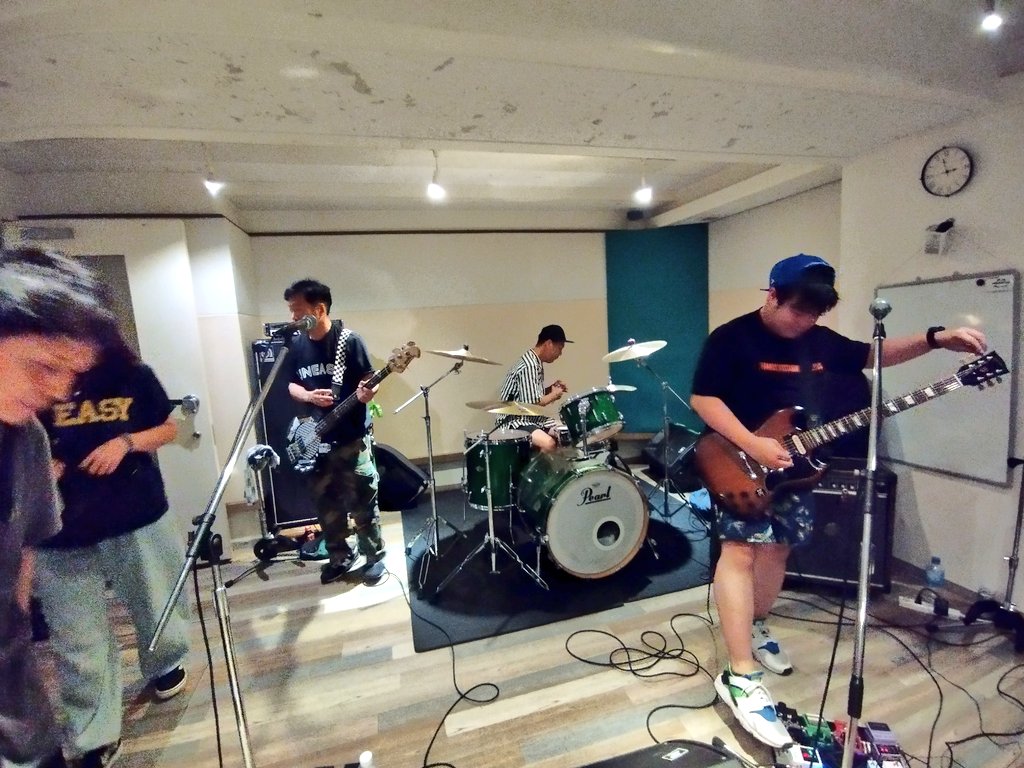 dynamokyiv1927's tweet photo. 7/5(日) "Thirsty Moon River Show vol.48" @新宿Hillvalley Studio
start 13:30
Ticket free
③#uneasy https://t.co/VNXZWCaxD8