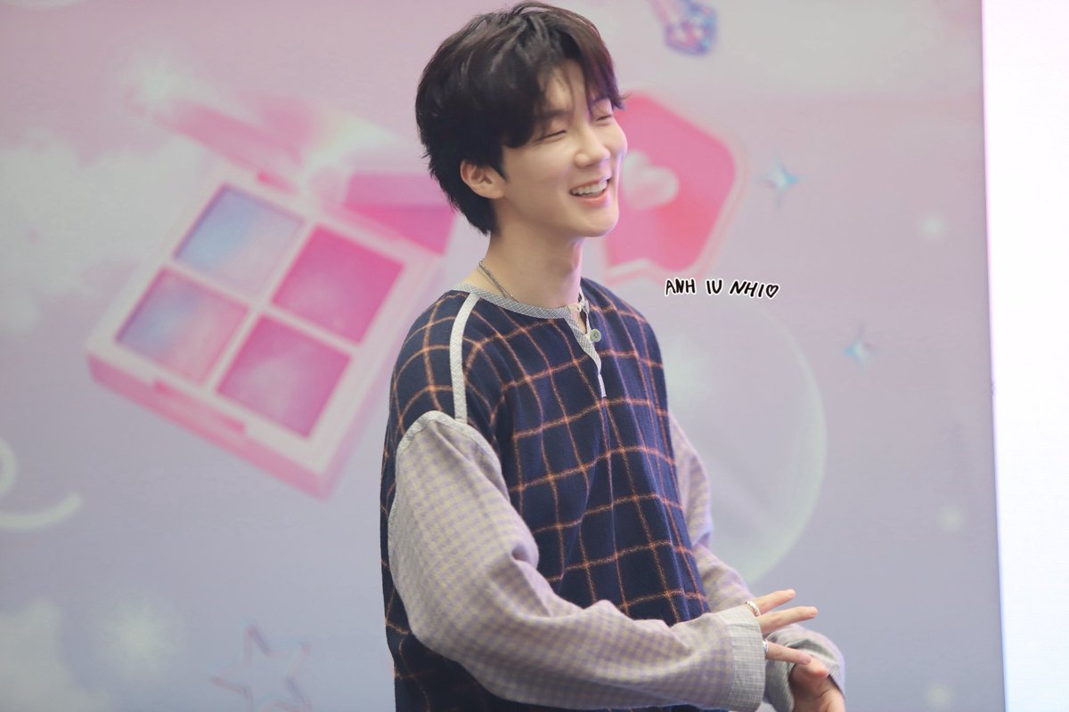 jin2jinu's tweet photo. 260704 KBEE in HANOI
많이 이렇게 웃어줘 오빠야💙
#위너 #이승훈
#WINNER #HOONY @official_hoony_ https://t.co/xxgTf0Rfpe