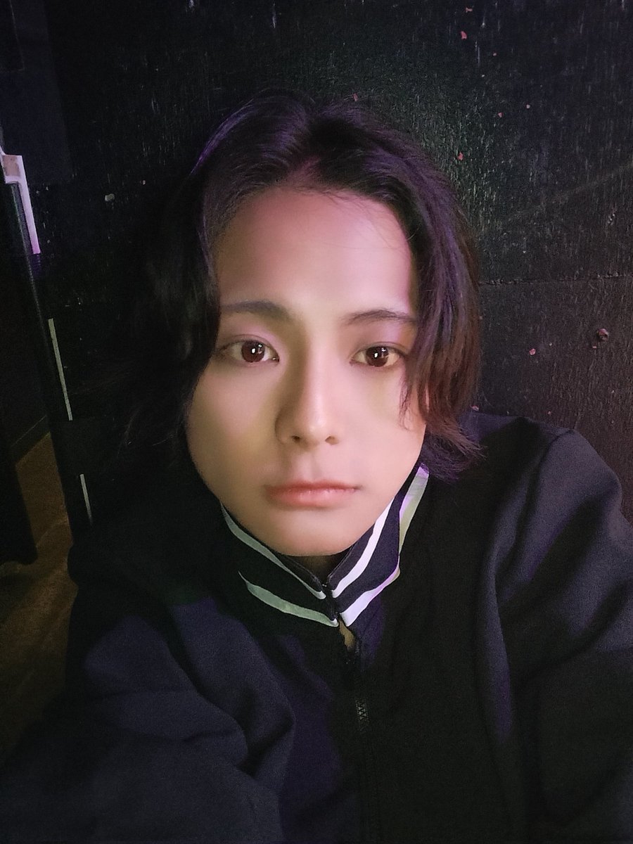 treee_mkyo's tweet photo. #絶起集団
#針千本

千秋楽、開場しました
学生服ver. https://t.co/pJwYf6VyNI