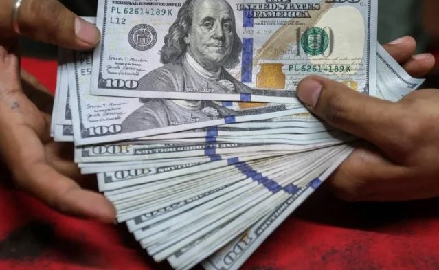 AlMasdarGate's tweet photo. #المصدر | سعر الدولار في البنوك المصرية اليوم الأحد 5 يوليو 2026

https://t.co/NscZgE0yky https://t.co/iMiBQlv5xA