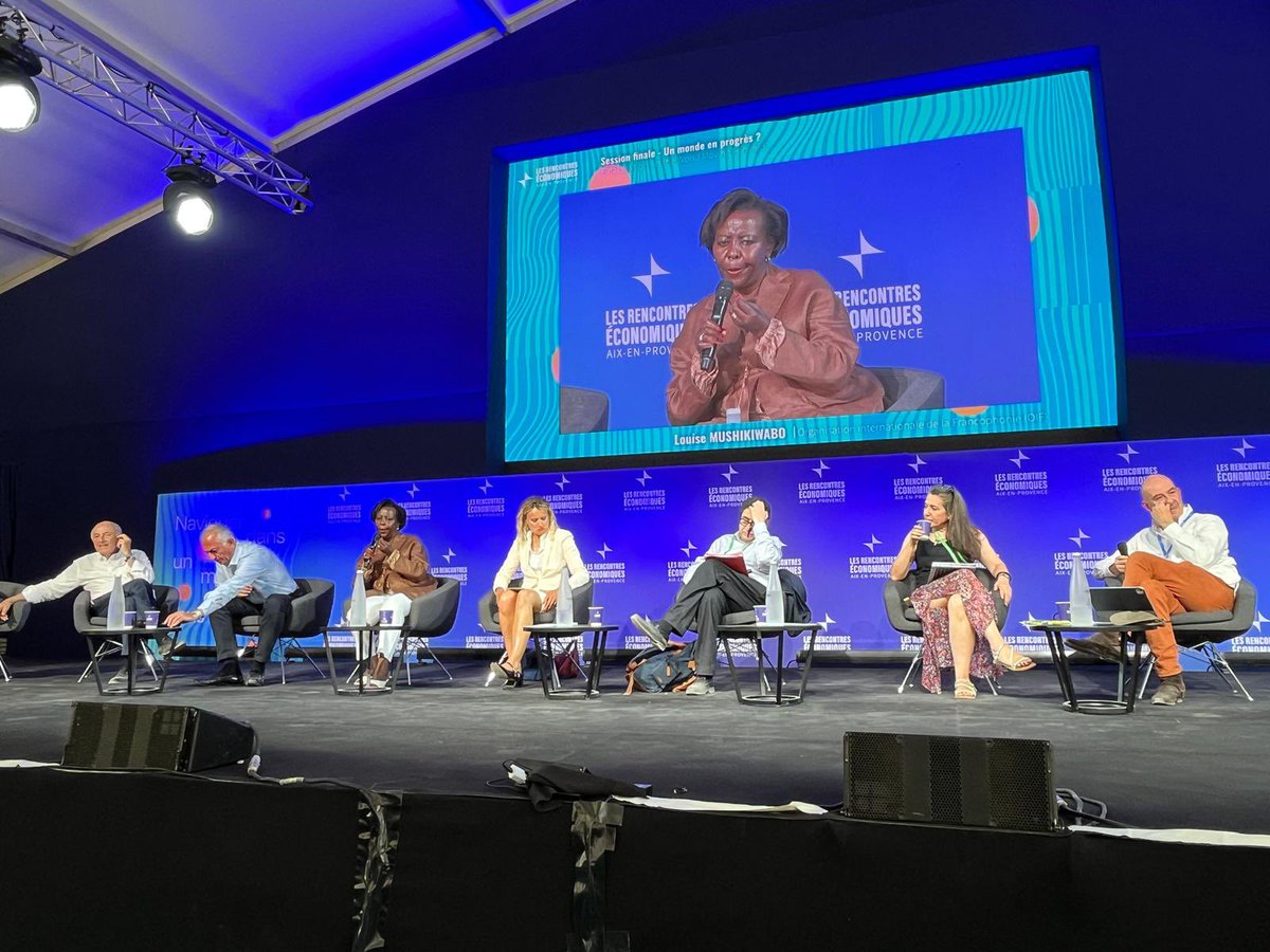 OIFrancophonie's tweet photo. Aux Rencontres Économiques d’Aix-en-Provence, la Secrétaire générale de la Francophonie, Louise Mushikiwabo, est intervenue lors de la plénière de clôture « Un monde en progrès ? », aux côtés de: Reza Pahlavi, Philippe Aghion, Emmanuelle Auriol et Gabrielle Halpern. 

Au cœur de son propos : « Comment naviguer dans un monde sans repères ? En collaborant, en se tenant la main et en veillant à ce que les progrès restent au service de l’humain. »

Ce panel était modéré par François Lenglet sous la coordination de Jean-Hervé Lorenzi
#REAix2026 #Francophonie