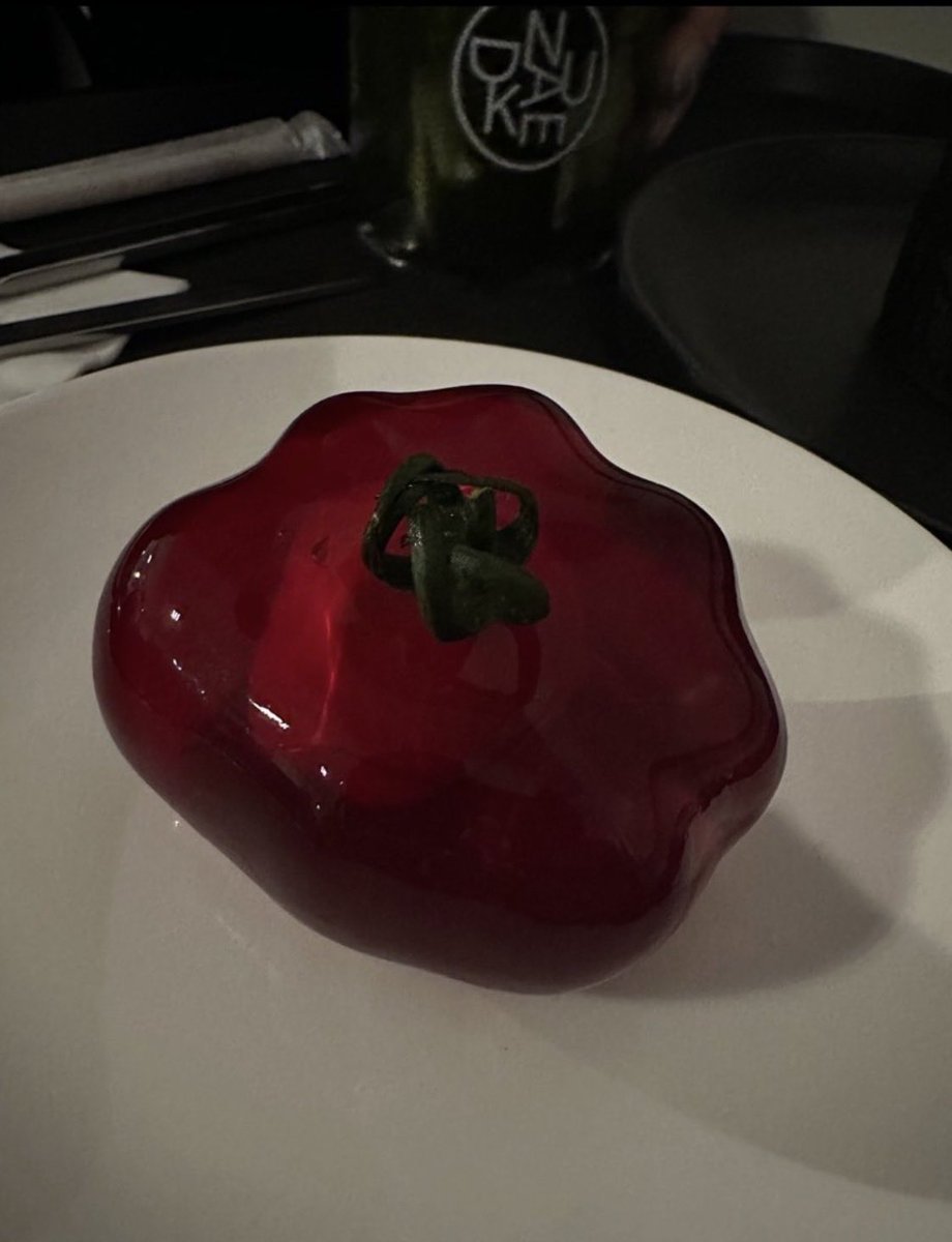 stnqc's tweet photo. 🍅 https://t.co/xd5oQ7suNC