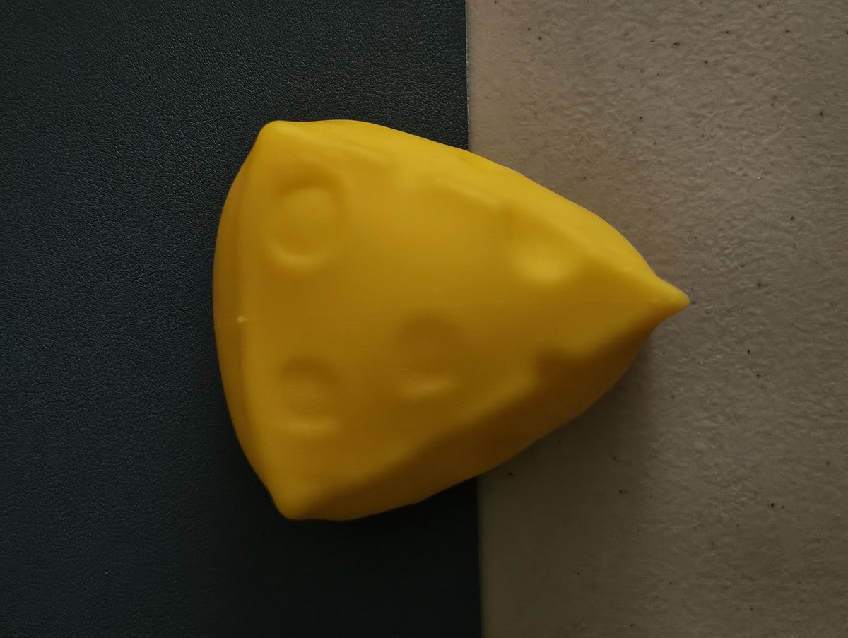 draftedmails's tweet photo. 🧀 squishy acquired (not the viral one lol but it's veryyy satisfying to squeeze) 😁 https://t.co/T9n8v4LpNx