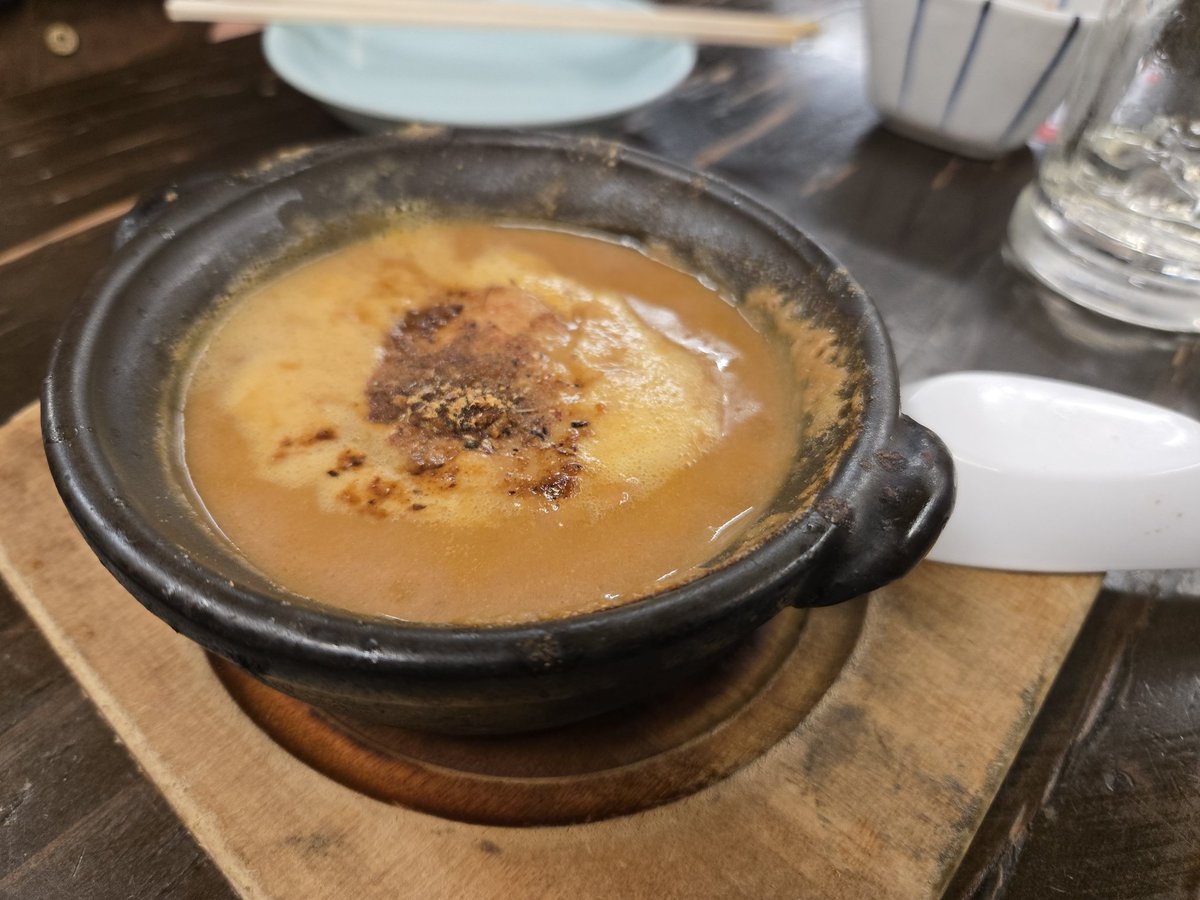 ANA_OKA_'s tweet photo. 大阪天満で飲んでます♪
1軒目は大阪万博にも出展していたという激安居酒屋🤣
50円のハイボール、薄いと思いきや普通のハイボールでした🤩 https://t.co/LXoyRboS4K