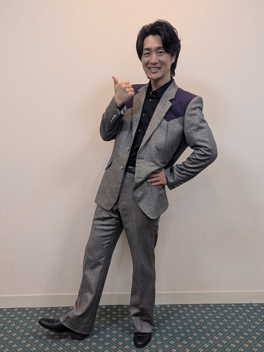 plaza_kachigawa's tweet photo. 【本日のイベント】
今日は『真田ナオキ ランチ＆ディナーショー』😊
たくさんのご参加ありがとうございます🎶
真田ナオキさんには、何度もご出演いただき今やホテル定番のランチ＆ディナーショーとなっています👏
本日のショーもとても盛り上がっていましたよ😍 https://t.co/U5Vh7JNtKQ