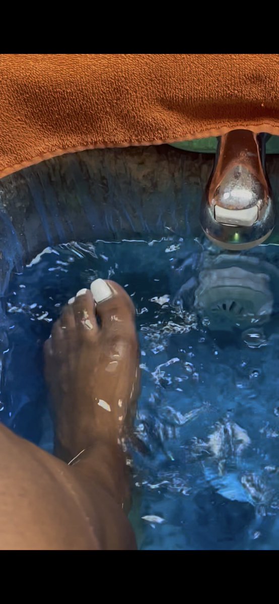 bkyn_0's tweet photo. Like pretty toes? Follow me. &amp; Sub to my channels🤍🤍.  FeetFinder: https://t.co/MkrMcIhfod
OF: Brown &amp; Petite w/ Pretty Feet🤎 https://t.co/UEZN0uMBUb