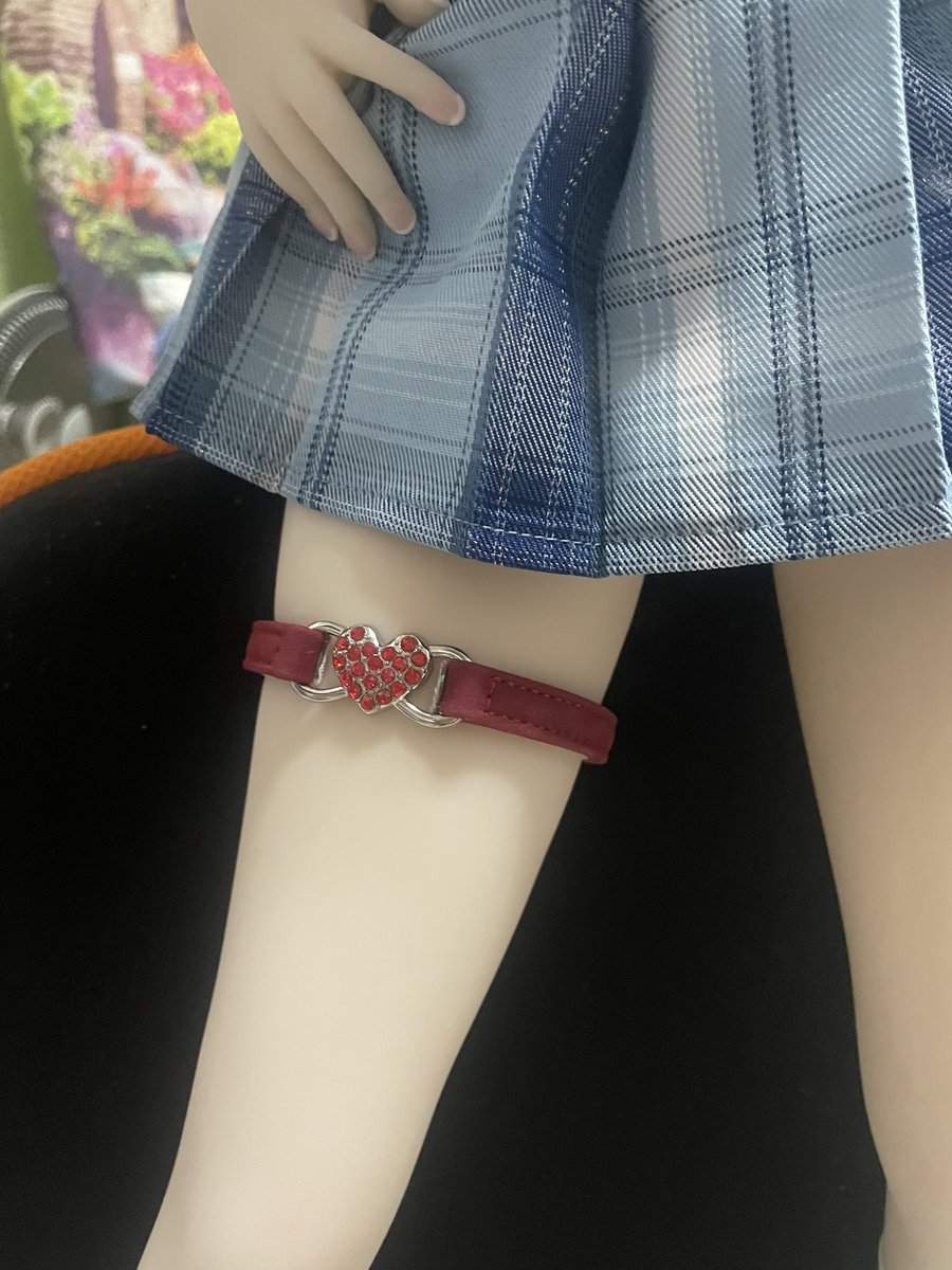 shincyan15's tweet photo. #mozudoll #ラブドール #アニメドール
こんにちわー✨
太ももにアクセサリー付けてみたよ！
みんな、こういうの好き？ https://t.co/mzFjTGKf3I