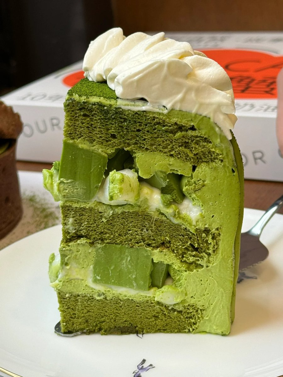 boblim237's tweet photo. Just pulled these crispy matcha mochi bites from the fridge—chewy, sweet, and the perfect little pick-me-up to share with my snack buddy today! https://t.co/qgOXCSg5Cp