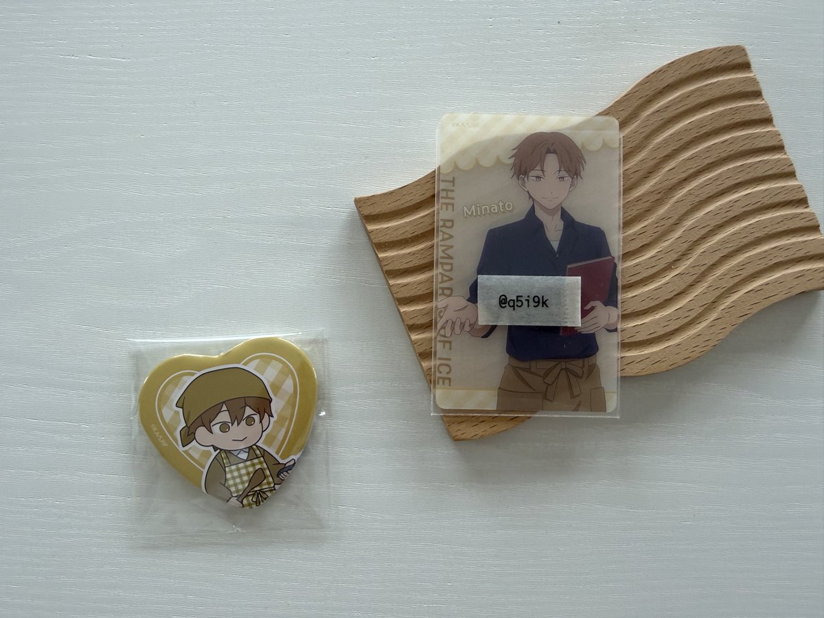q5i9k's tweet photo. 【交換】
氷の城壁 × THEキャラCAFE カフェ
缶バッジ

譲 : 湊 ミニキャラ
求 : 湊 等身

郵送での交換希望です。 https://t.co/KBYJvzOL9C