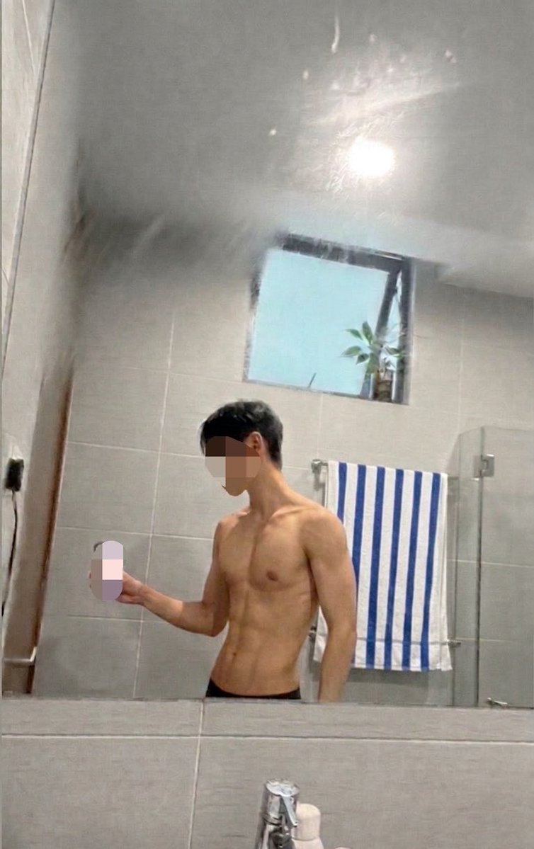 wuzz2dg's tweet photo. bruhbruhbruhbruh where all the nsfw mutuals at why is everyone dead https://t.co/uX5pYeD19i