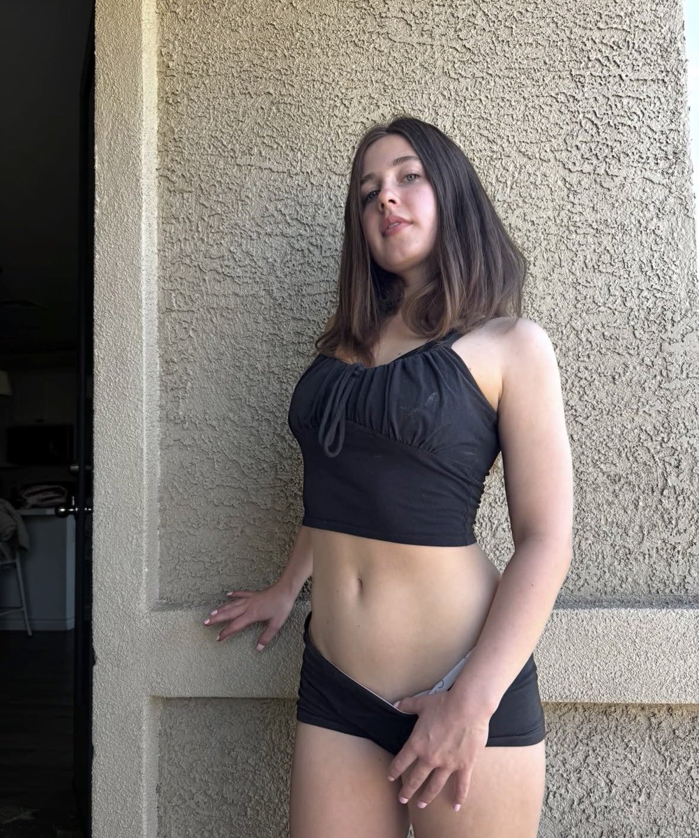 EvaCheekss's tweet photo. Sexting sesh till cum, hmu
#nsfwtwt #buyingcontent https://t.co/VvCYoDDmv2
