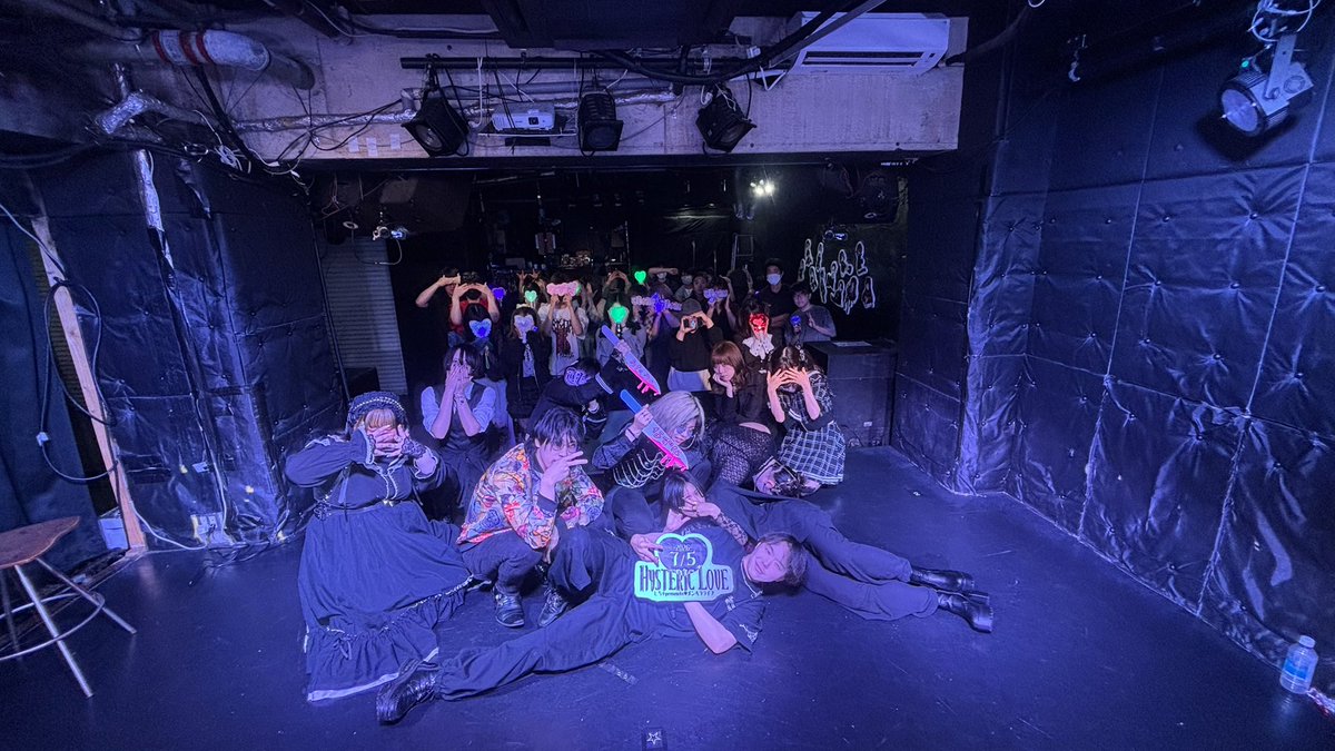 Hangout_000's tweet photo. しちゃpresents♥メンヘラライブ
『 HYSTERIC LOVE 』

会場にお越しの皆様
配信をご覧の皆様
ありがとうございました❤️‍🩹

ーーー

夜は  #しちゃ生誕2026 ！！！
OPEN→17:00 / START→17:30

当日券もございます https://t.co/uuGyNXweLW