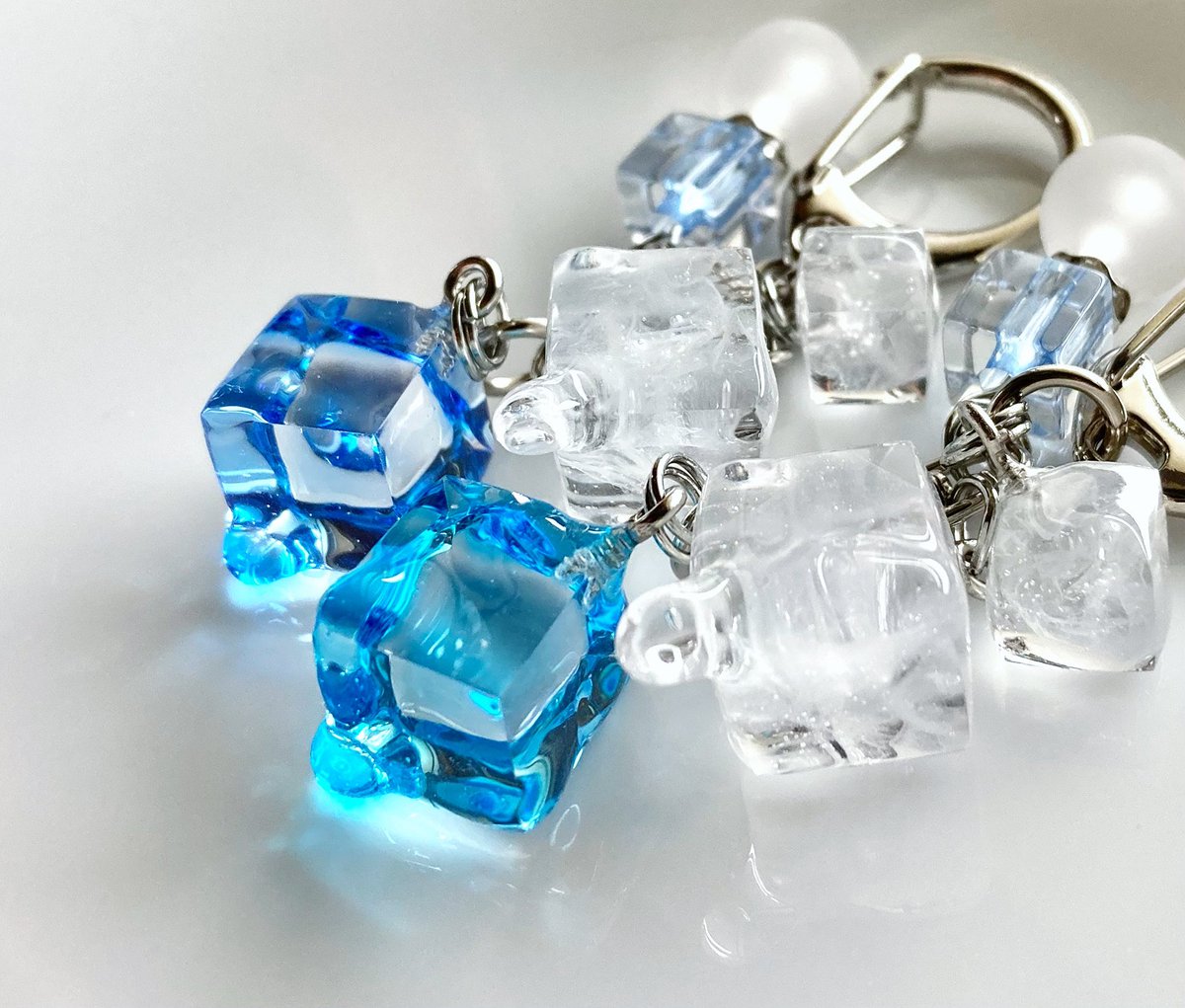 レジン　ハンドメイド　844 氷バッグチャーム🧊 #レジン #ハンドメイド #バッグチャーム #夏の創作