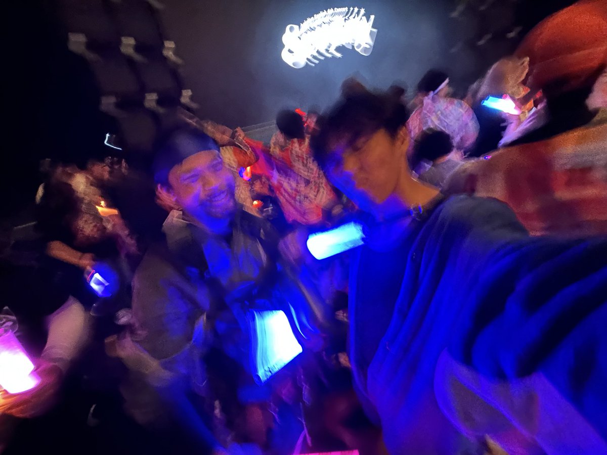 DefintelyNotJoh's tweet photo. i knew day 2 would be even more intense but ohmy, they should NOT have put calli's solo so early it gassed me out entirely...then Bloodraven duo and ERB solo....i managed to summon the energy for oyomeholic and the encores https://t.co/VyRTUJMZtf