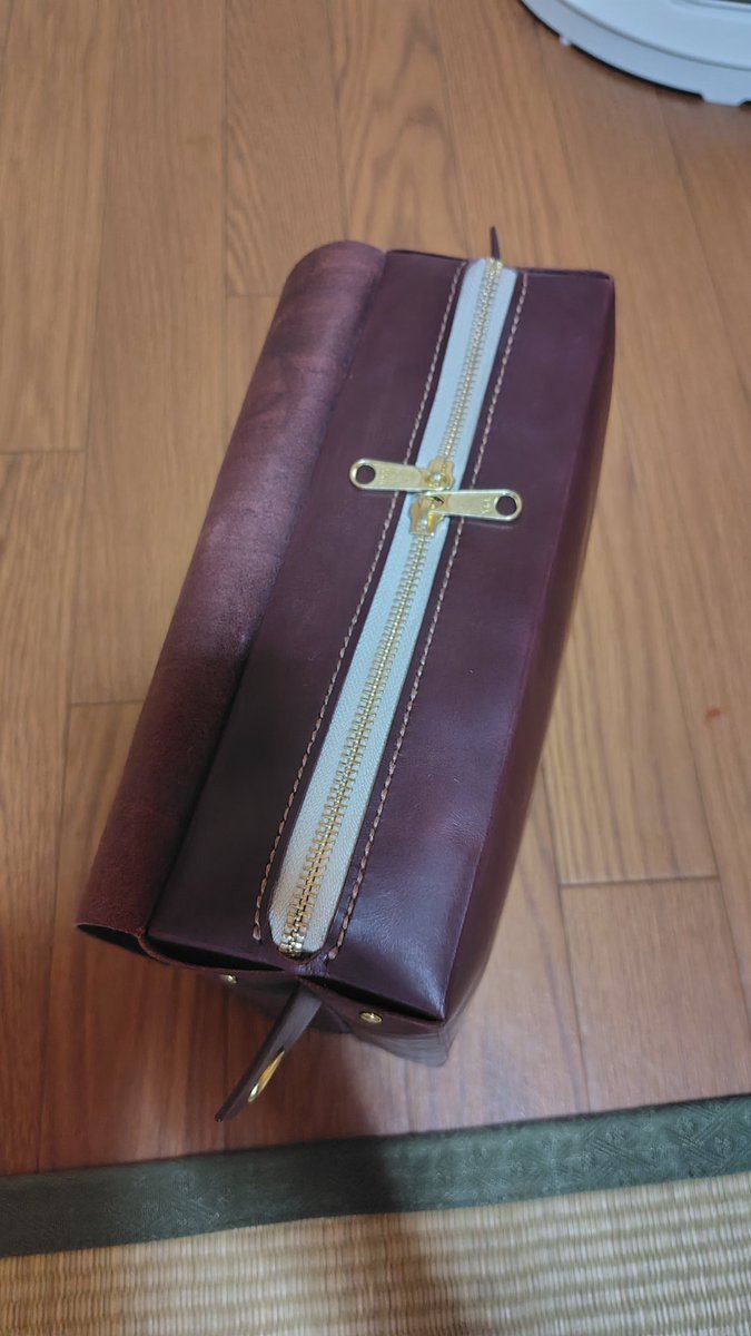 TwiceLapis's tweet photo. フラップに付けるボタンとショルダーベルトを通販で注文したので、それを付ければ完成💪('ω'💪) https://t.co/mvF8WleiAF