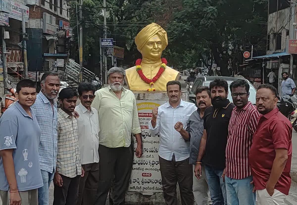 pavanmarni's tweet photo. నెలలో మొదటి ఆదివారం, అన్న గారికి నివాళి కార్యక్రమం... First Sunday program at JNTU and Bhagyanagar colony, KPHB 🔥Johar anna NTR... 🙏  #TributetoAnnaNTR #FirstSunday https://t.co/nb9VL9D2Mj
