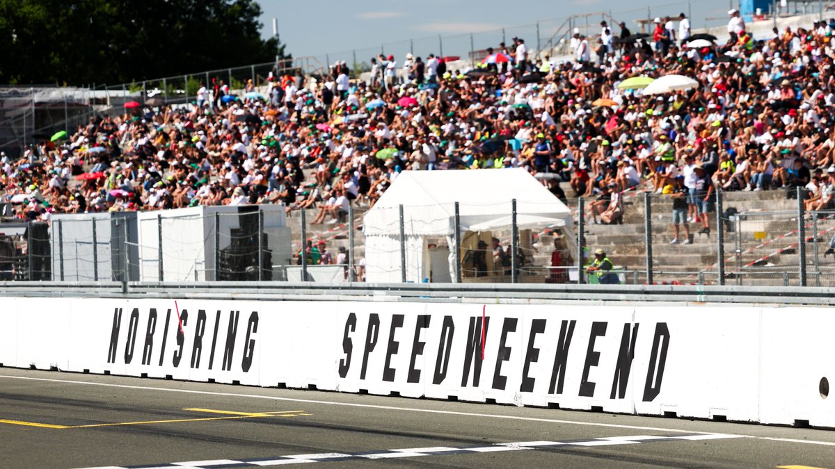 PorscheRaces's tweet photo. #DTM - Time to determine the starting grid for the #Norisring Sunday race (13:30 CEST). Qualifying starts at 9:10! Watch live as the three #Porsche #911GT3R of #Manthey and #LandMotorsport battle for the best positions.
๐บ: https://t.co/FzuxMCeOso
#Raceborn https://t.co/RzNd7r8FnV