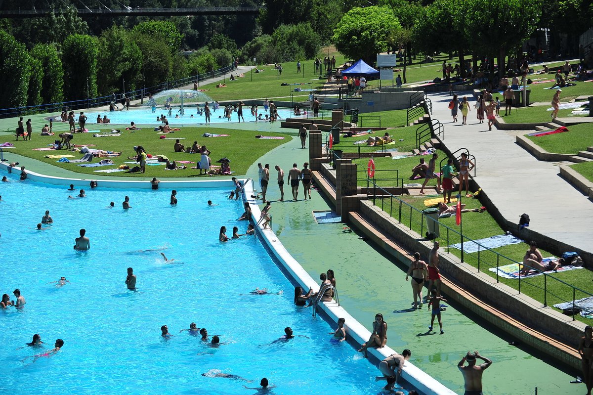 LaRegion's tweet photo. 🌡️ Ourense alcanza los 42,6 grados en plena ola de calor

Aviso rojo hoy ante máximas que rozan los 43 grados ↘️ https://t.co/hcbWlNecaA https://t.co/5KkQsDDMF1