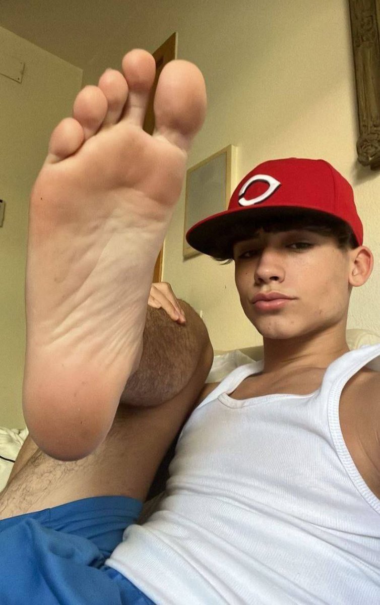 Centibulge's tweet photo. Marcel Paris 🦶🏼🔥

#bulge #men #famosos #naked #nude #famosodesnudo #pies #foot #onlyfans #marcelparis #nakedcelebrity https://t.co/xGlDvG9zMe