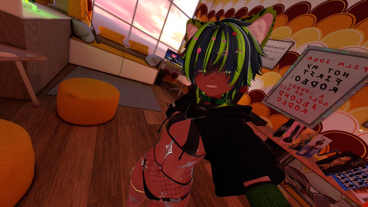 XannyVRC's tweet photo. HELLLOO IM XANNY I HAVE NO FRIENDS ☹️ #Vrchat #Vrc #Uruki3D https://t.co/NQrZnXz1YC