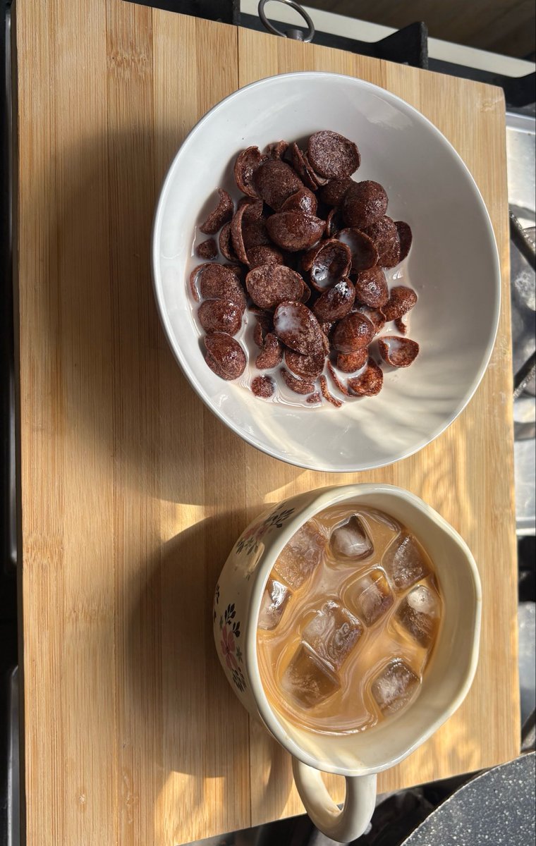 tota___elfish's tweet photo. breakfast ❤️ https://t.co/zYI7aOjqk4