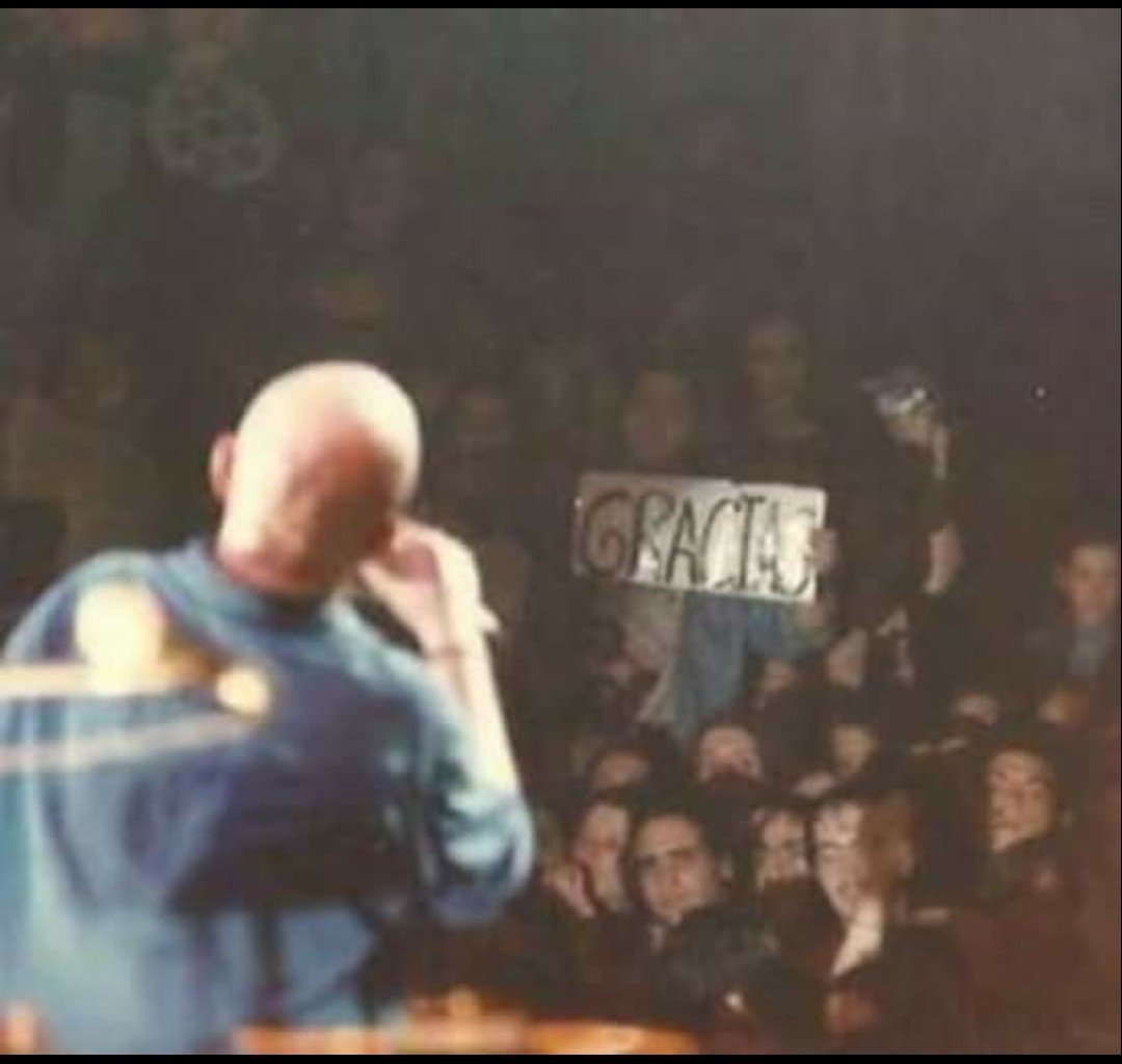 nnarelssoto's tweet photo. Hace 1 mes se iba el héroe y nos quedaba el lío a nosotros, los simples mortales. 
Tipo perspicaz, pensamos en vos, te extrañamos y te encontramos en todos lados, siempre. https://t.co/GV52BcdK23