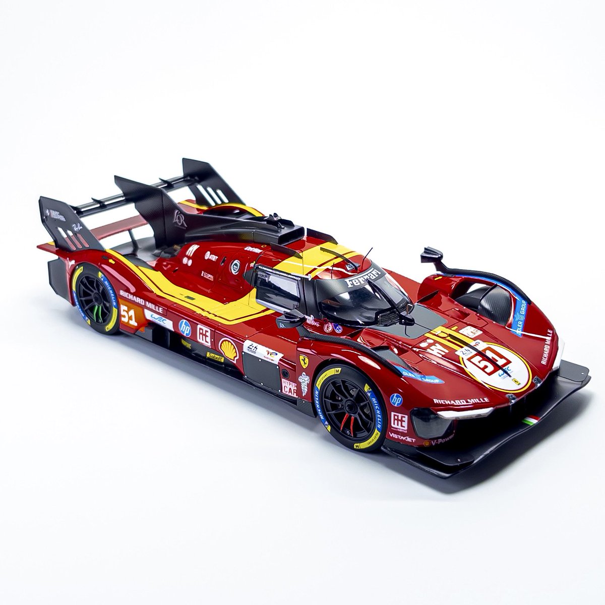 aircondition112's tweet photo. MFH×DTM フェラーリ499P
完成しました〜♪
初めてのレジン&amp;メタルキット。勝手が分からず時間はかかりましたが完成まで漕ぎ着けました🫠
25年の濃い赤のカラーが好きで、勇気出してチャレンジしました。調色も上手くいったと思います。

#Cカーandルマンカーコンペ2026 https://t.co/zTeHAwkeDW