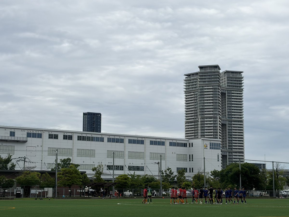 jona_manager's tweet photo. 昇格をかけたプレーオフ、3-2で勝利し次につながった。あと何回勝てばいいのかレギュレーション把握してないけど、とにかく負けたら終わりの中で勝ち残ってるのはすばらしい。 https://t.co/zjk7N9JTsF