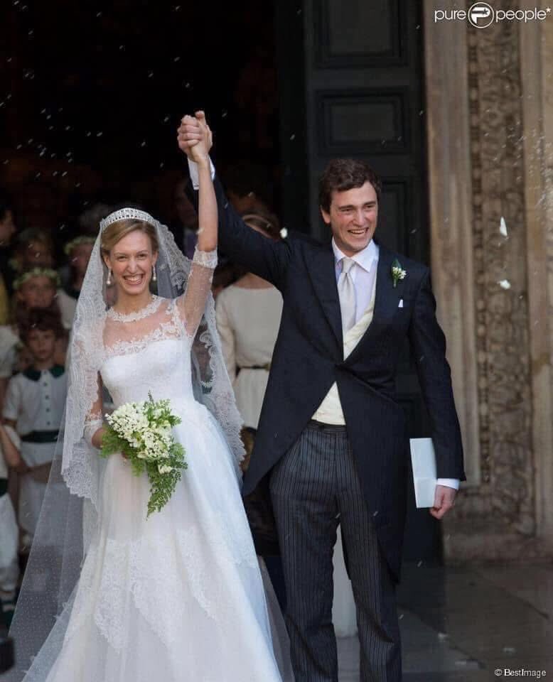 VBeaumel's tweet photo. Ce dimanche 5 juillet 2026,
🇧🇪 💒 LLAAII et RR le Prince Amedeo de Belgique, Archiduc d’Autriche-Este et l’Archiduchesse Elisabetta Maria d’Autriche-Este fêtent 🥳 leurs 1️⃣2️⃣ ans de mariage, leurs Noces de Soie. https://t.co/tPgPfRWmob