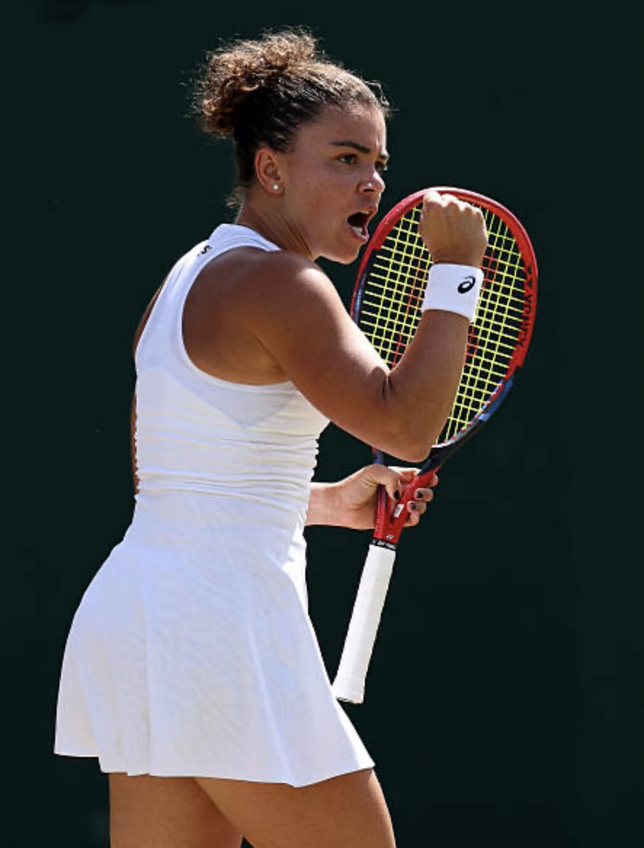 JasminePaolini's tweet photo. Really happy with today’s performance. Thanks for the support, it means a lot!! On to next round! 🍓🌱@Wimbledon https://t.co/lanPi0plFP