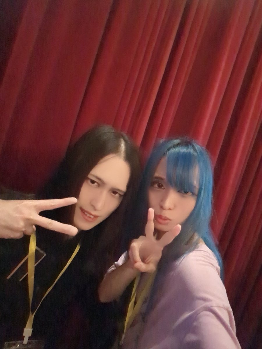 bell__ch's tweet photo. コリーヌ・おちんちんガールズのギターのワジーくんと！
普段あんま自撮りしないブラザーズ https://t.co/nFdMjeXSVn