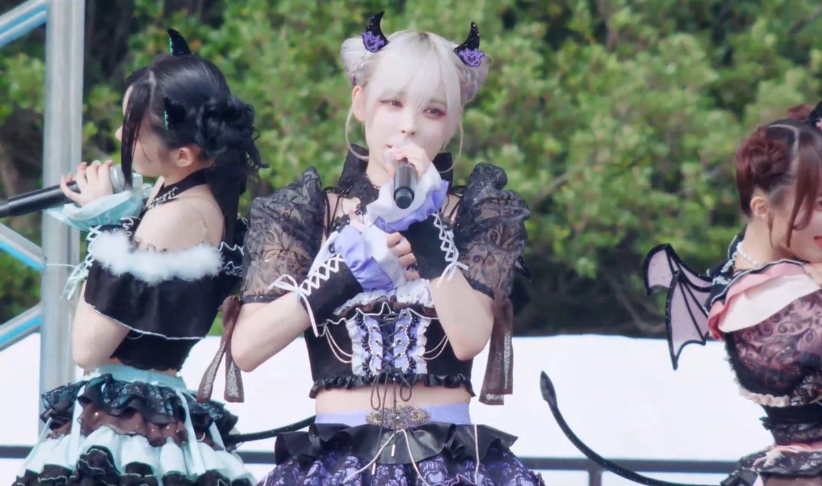 beni_noacat's tweet photo. なんかアイドルのステージ配信みてたら綺麗な子出てきた。 https://t.co/MMN4KfYByf