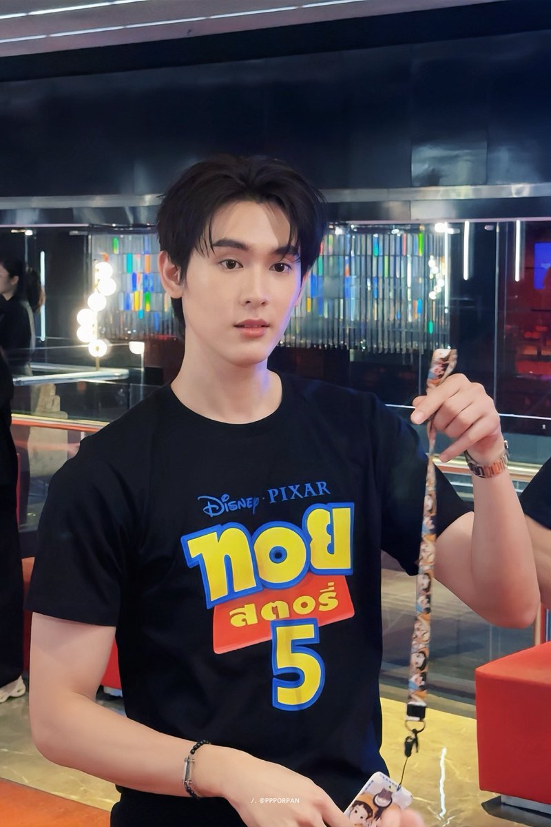 ppporpan's tweet photo. โอ้วววโห~~~มุมนี้คือตาหนู “โครตจะกลืนกิน” 🍅🤏🏻

FORCEBOOK MAFOX TOYSTORY5
#SFxForceBookTomafox https://t.co/GxecKuAgH2
