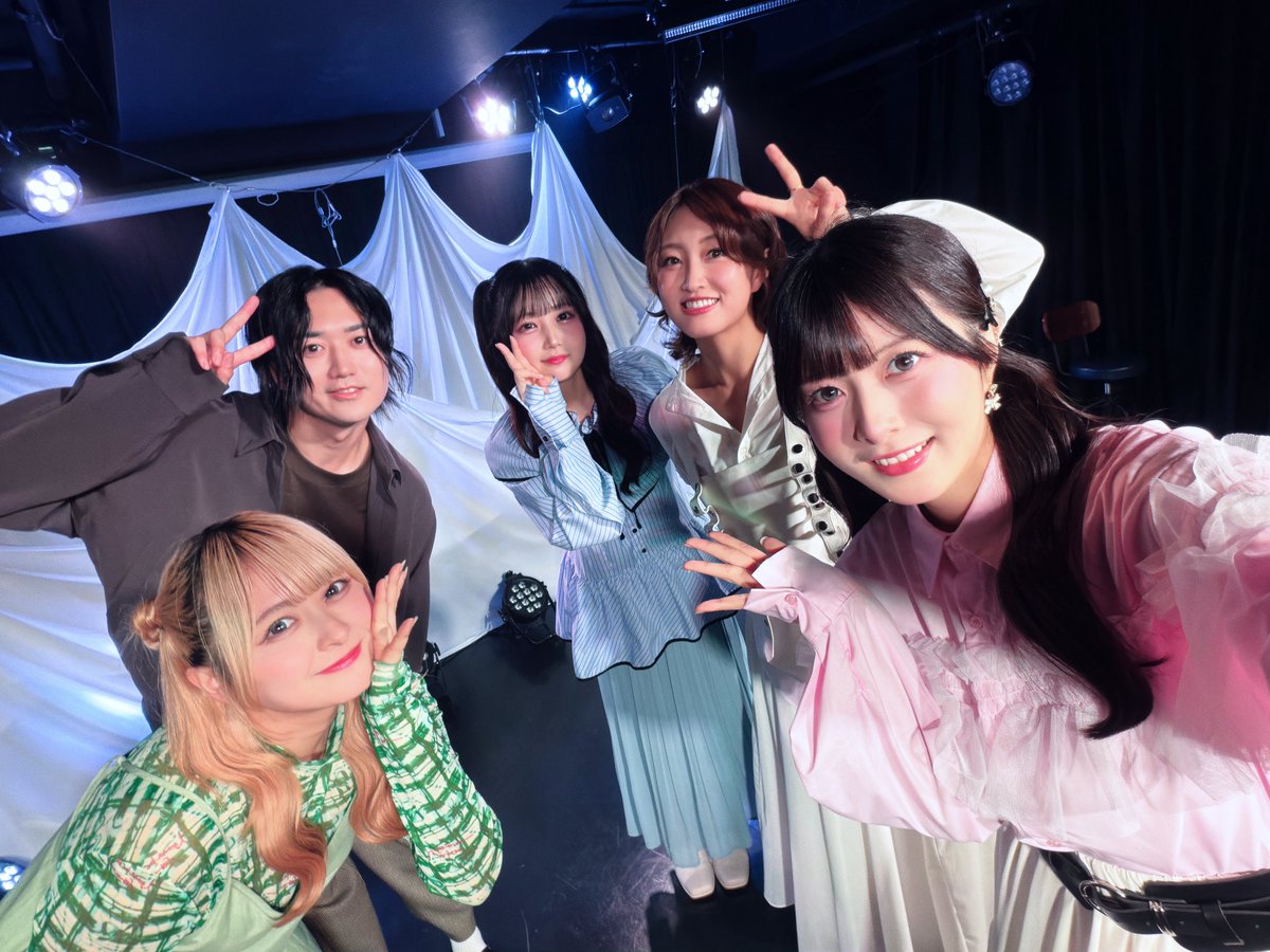 TsukishiroRina's tweet photo. 朗読劇「#見上げた空にあなたを想う」
ご来場ありがとうございました🧀

あなたを想うたびに、空を見上げる。そんな日々が、これからも続きますように☁️🫧

エリ役 / 月城莉奈 https://t.co/Wmx5HUQ3rM