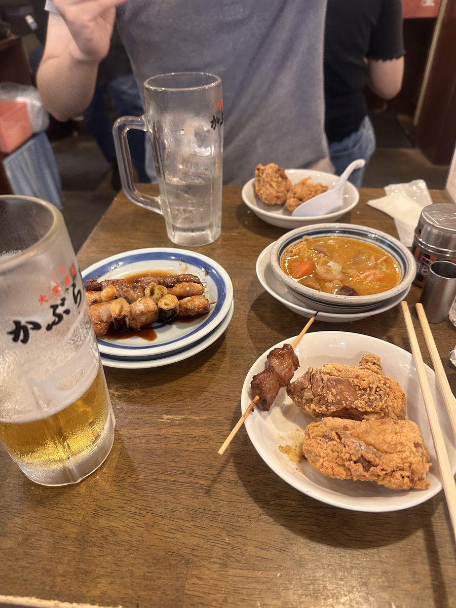 BKTenx's tweet photo. 昼飲み最高すぎる https://t.co/TgQHCQfR1S