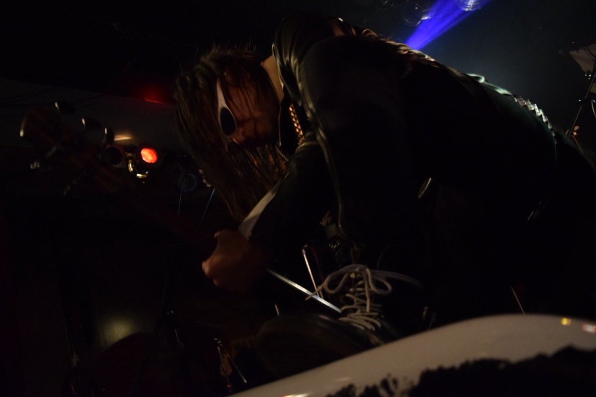 SCREAMKONG_vo's tweet photo. 6/14(日)@徳島FIGHT CLUB

『IQ69限定復活LIVE』

THANX！！！

photo@れの https://t.co/3Y8bDRmTVH