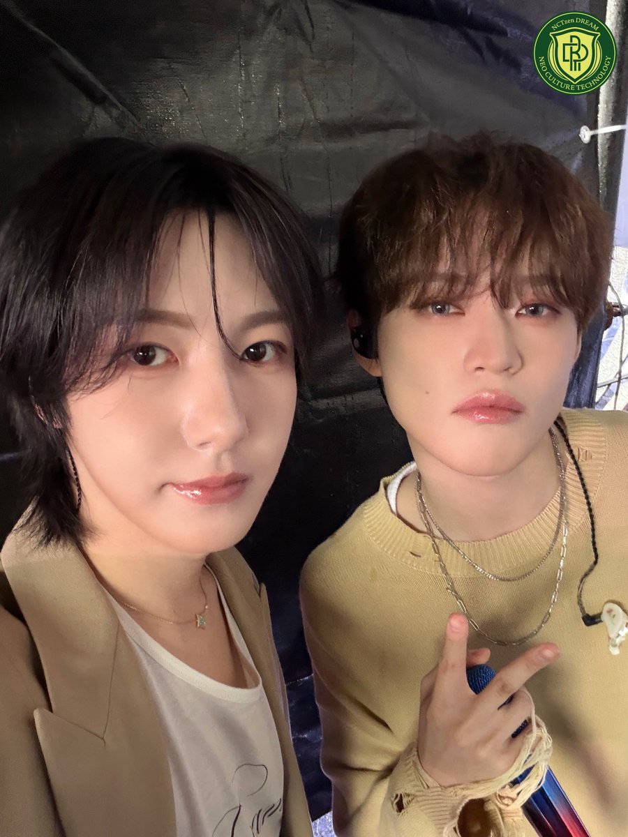 mypurenie's tweet photo. งานแฟนมีตสองจิ๋ววันนี้ก็สนุกกันให้เต็มที่นะคับ หัวเราะและยิ้มเยอะๆเลยน้าาา 🦊🐬 https://t.co/f4VBiXiFFV
