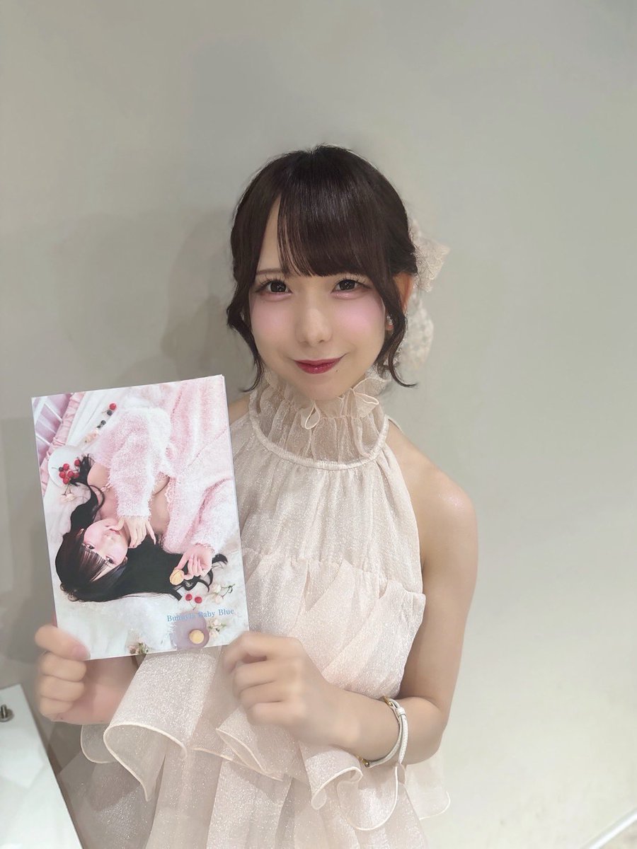 BunnyLaCrew's tweet photo. 本日は🐰

『西野かんな卒業記念フォトブックお渡し会📔🩵』

お越しくださった皆様、ありがとうございました✨

#𝑩𝒖𝒏𝒏𝒚𝑳𝒂𝑪𝒓𝒆𝒘 #バニクル https://t.co/WovgHRHeNz