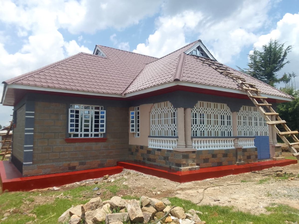 oluoch_ignatius's tweet photo. DEBATE !!!
Enclosed entry porch for security reasons. 

Let me hear from you- Views, thoughts, experience, likes ,dislikes, etc https://t.co/hU1wtAqnpR