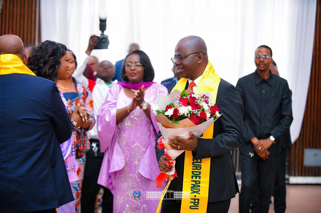 jc_tshilumbayi's tweet photo. 04-07-2026 | Diplomatie parlementaire pour la paix : Les Honorables Aimé BOJI SANGARA et Isaac JC TSHILUMBAYI investis respectivement coprésident d'honneur de l'AIPP et président du Bureau exécutif national de l'#AIPP_RDC. #IsaacJCTshilumbayi #JCTShilumbayi #AIPP #FPU #Paix https://t.co/6a3HdaltxA