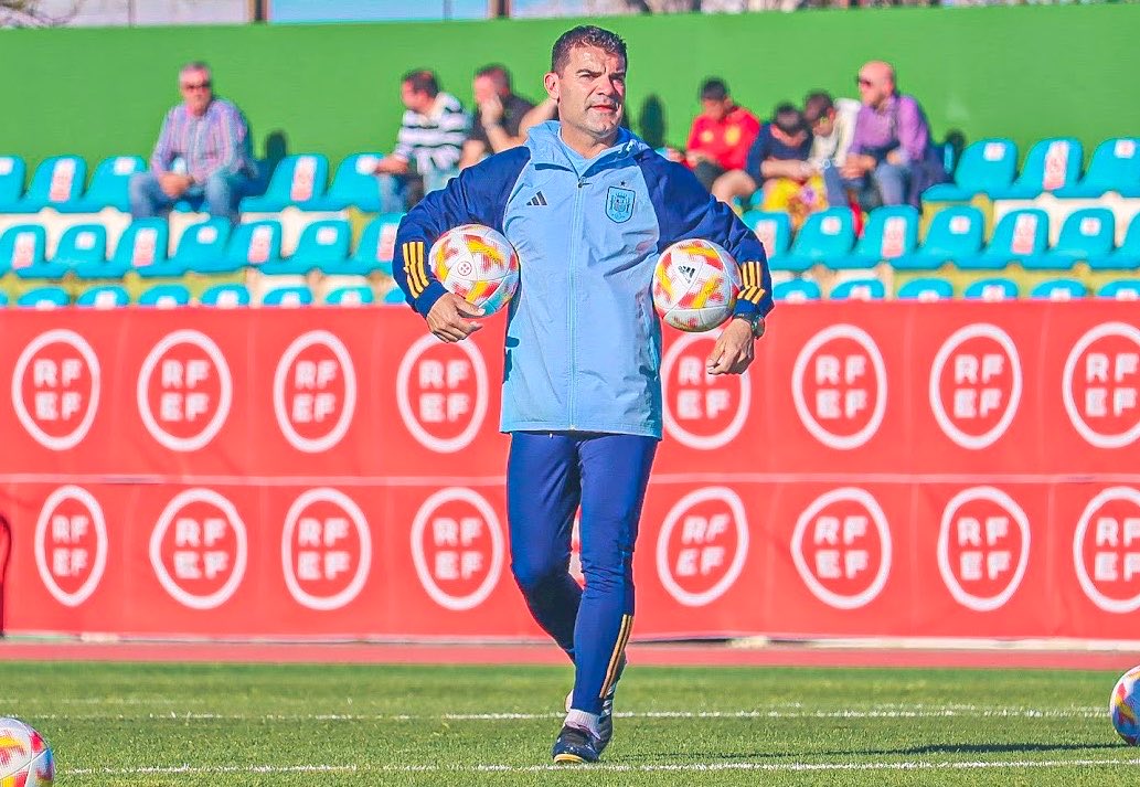 DeanJamesAFC's tweet photo. 🚨 || SC #Braga🇵🇹 Assistant Coach and Head of Performance, Antonio #Gómez🇪🇸 has joined #Arsenal🏴󠁧󠁢󠁥󠁮󠁧󠁿’s technical team [Via - @Record_Portugal]. https://t.co/9dh6WtBOPc