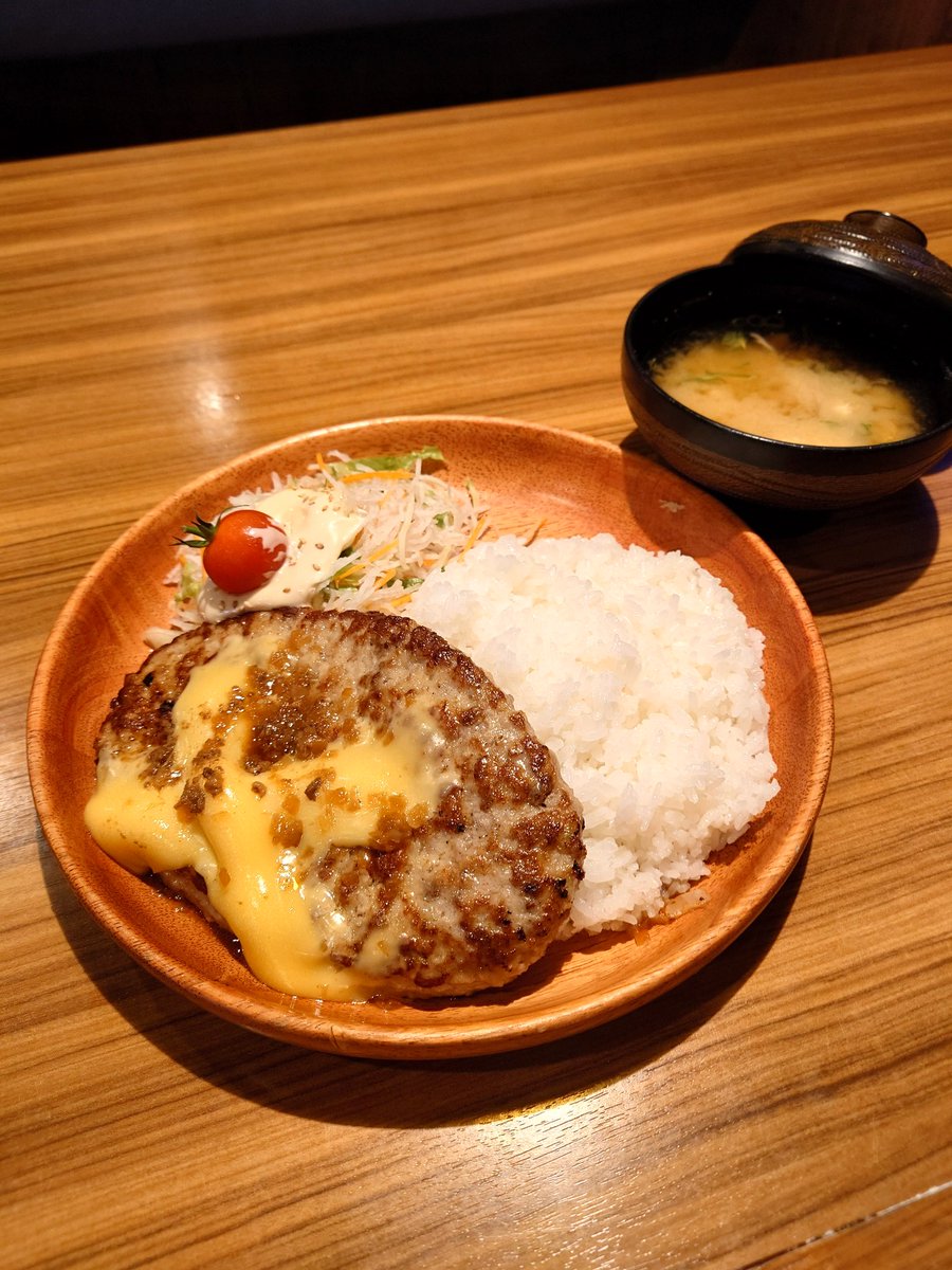 concourse14fz's tweet photo. たまにはいいよね(*´罒`*)
ひとりでこっそりと( ๑ᵔ⤙ᵔ๑ )ŧ‹”ŧ‹” https://t.co/wPApulYu1p