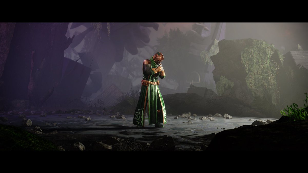 ConcentricArc's tweet photo. Immortalizing my last @DestinyTheGame play session, along with my canon, final fashion state for my warlock.  Iron Banner will always be my window into this game stemming from this D1Y2 armor pursuit over 10 years ago.  Thank you @Bungie https://t.co/QxX8GHkgXX