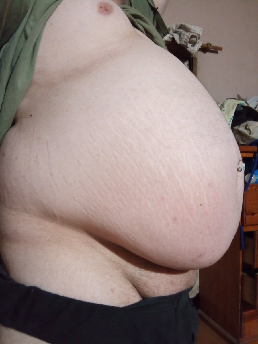 SoftPiggyBoy_'s tweet photo. Feeling hornier counting the hours for my next stuffing 💦 https://t.co/RD3uIdX00p