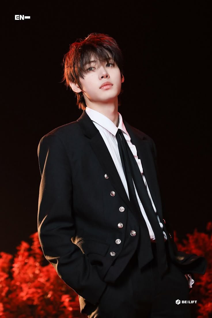 simlylily's tweet photo. — TAGS GAME ˚˖𓍢ִ໋❀

Choose one Sunghoon era:

Dark Blood Sunghoon or Desire: Unleash Sunghoon

 Drop your answer + tags ⤵

SEVEN VISIONS ONE GOAL

#OurIcePrinceSunghoon
#BeliftPrioritizeSUNGHOONsSafety https://t.co/ABQ0urJ2TR