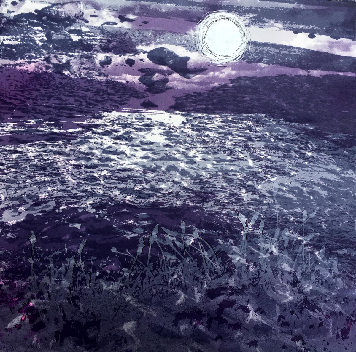 RuthMcDonald1's tweet photo. Moon at Water's Edge a multi-layered screen-print of a full moon glittering over the sea - a real trat to see at this time of year
#sunday #Fullmoon #screenprint #printmaking #purple #cloudysky #coloursofSummer
#natureart https://t.co/CFML1WPpqa