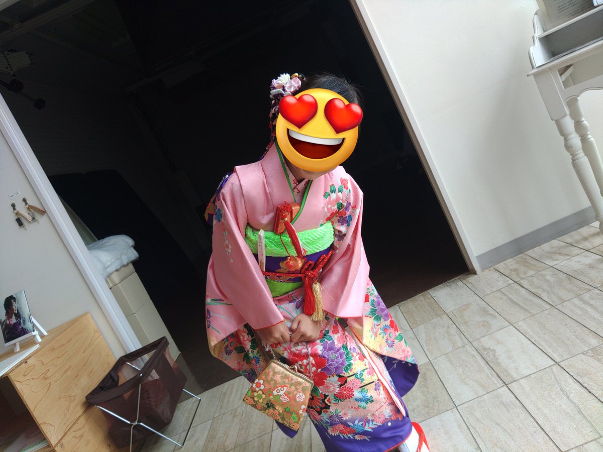 super_hanano's tweet photo. 753の前撮り
月日が流れるのは早いね
そして娘はやっぱりビジュがいいな https://t.co/xTkUUcA2tn